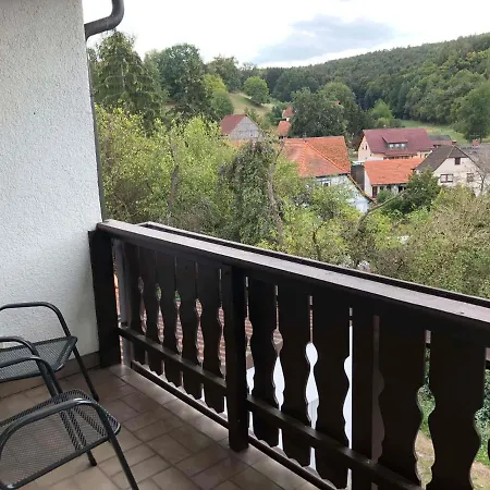 Lägenhet Gaestehaus Luetzelbach *